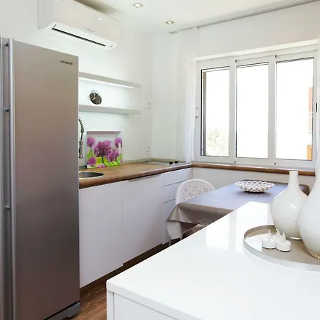 アパート Christina 1 *